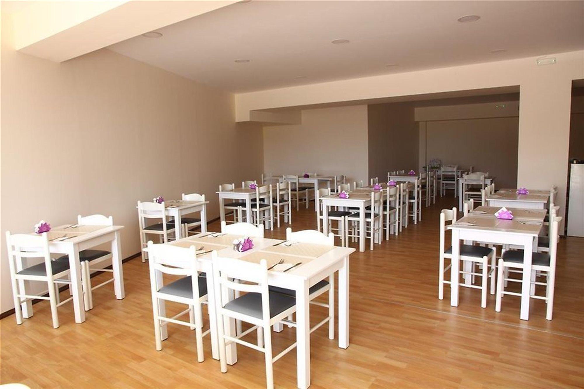 Triton Garden Hotel Mália Kültér fotó