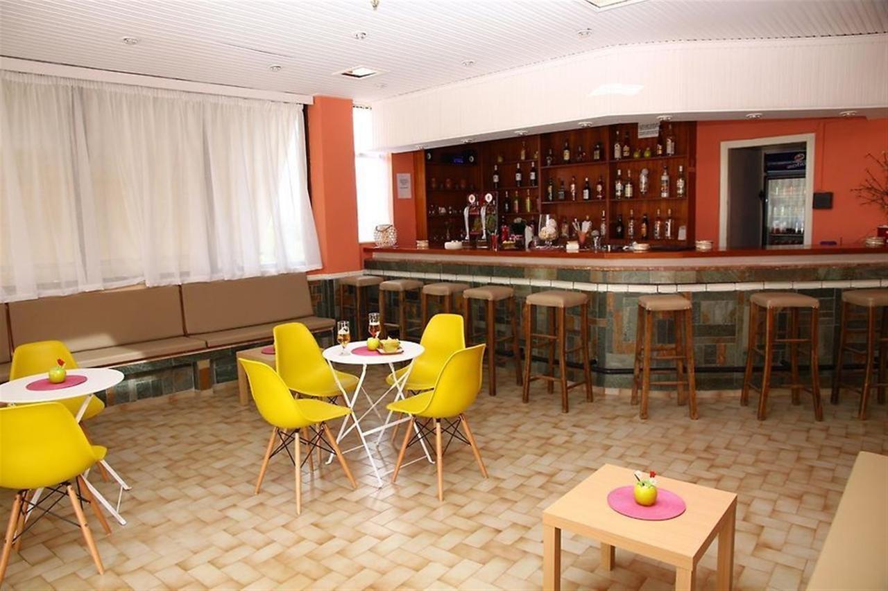 Triton Garden Hotel Mália Kültér fotó